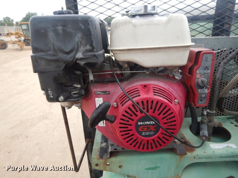 image for item DC2021 2000 Ford F650  flatbed truck with fuel / lube system