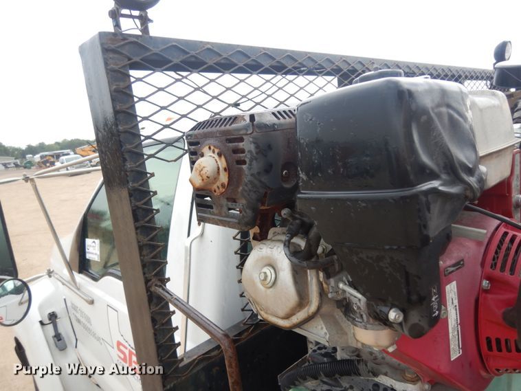 image for item DC2021 2000 Ford F650  flatbed truck with fuel / lube system