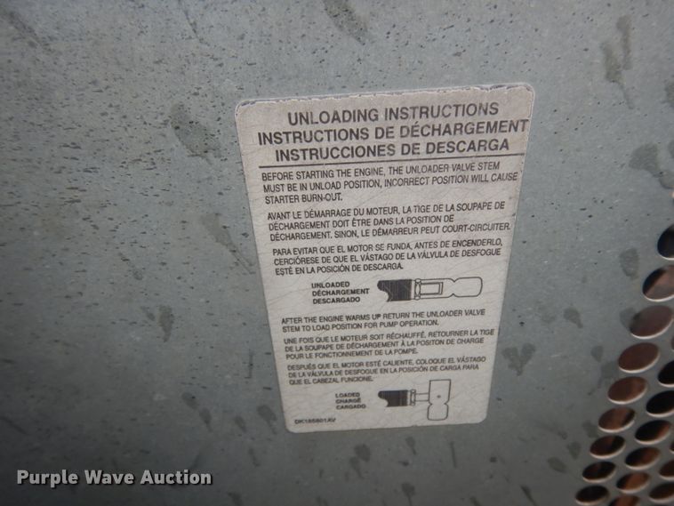 image for item DC2021 2000 Ford F650  flatbed truck with fuel / lube system