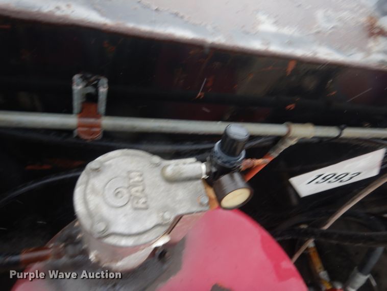 image for item DC2021 2000 Ford F650  flatbed truck with fuel / lube system