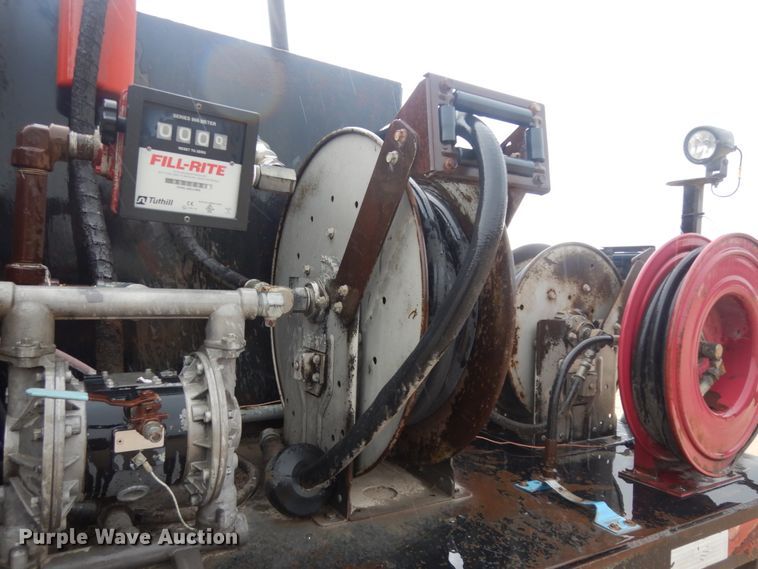 image for item DC2021 2000 Ford F650  flatbed truck with fuel / lube system