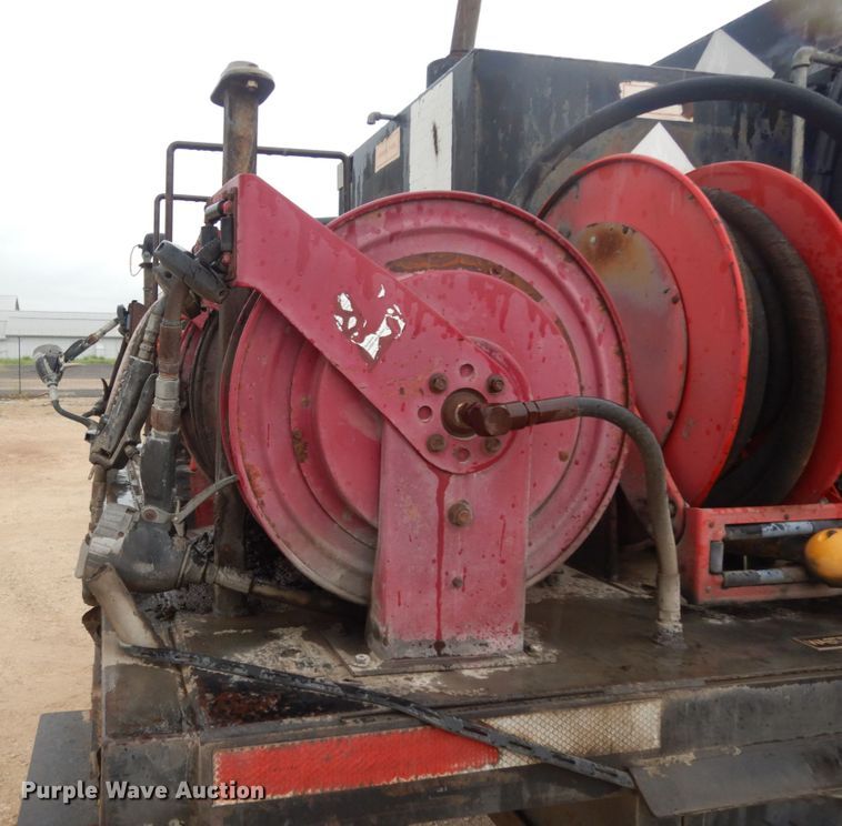 image for item DC2021 2000 Ford F650  flatbed truck with fuel / lube system