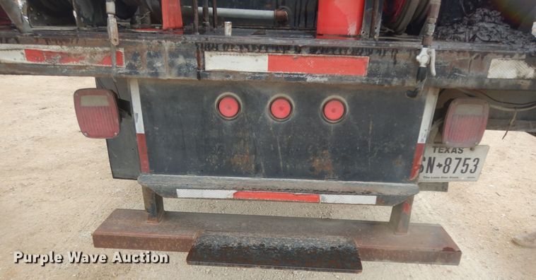 image for item DC2021 2000 Ford F650  flatbed truck with fuel / lube system