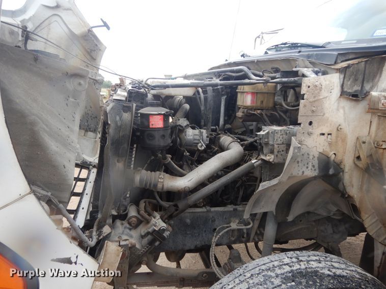 image for item DC2021 2000 Ford F650  flatbed truck with fuel / lube system