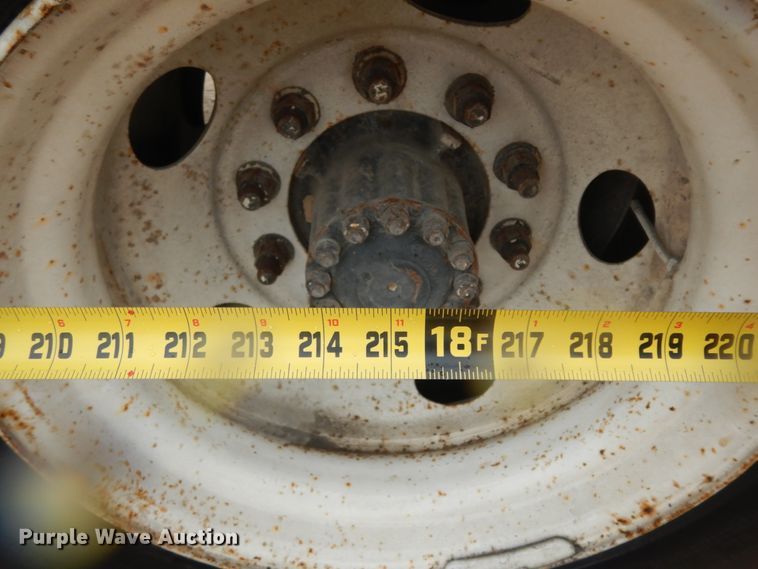 image for item DC2021 2000 Ford F650  flatbed truck with fuel / lube system