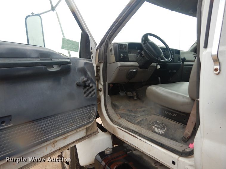 image for item DC2021 2000 Ford F650  flatbed truck with fuel / lube system