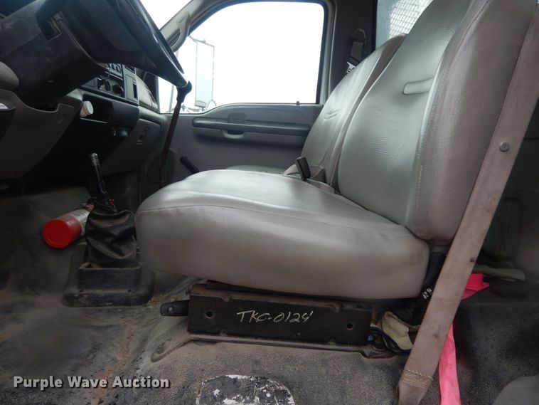 image for item DC2021 2000 Ford F650  flatbed truck with fuel / lube system