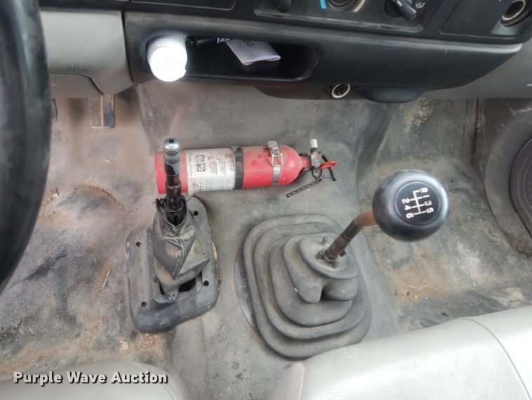 image for item DC2021 2000 Ford F650  flatbed truck with fuel / lube system