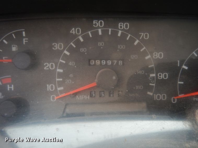 image for item DC2021 2000 Ford F650  flatbed truck with fuel / lube system