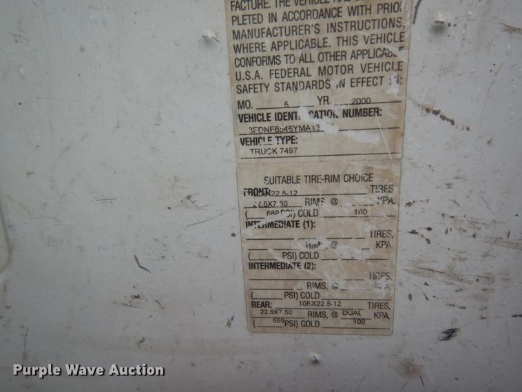 image for item DC2021 2000 Ford F650  flatbed truck with fuel / lube system