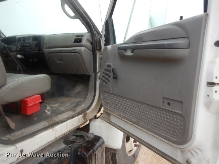 image for item DC2021 2000 Ford F650  flatbed truck with fuel / lube system