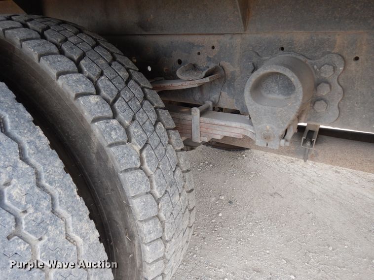 image for item DC2021 2000 Ford F650  flatbed truck with fuel / lube system