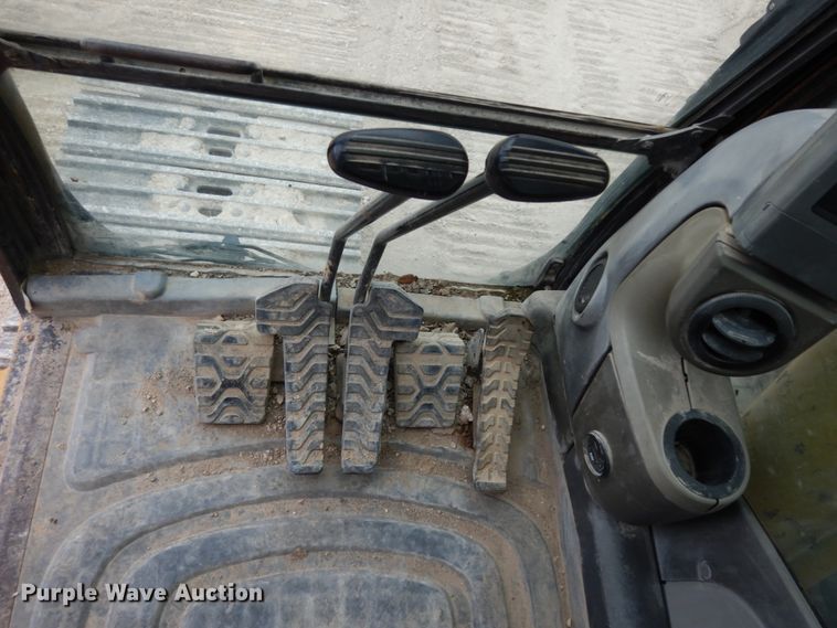 image for item DC2022 2007 Caterpillar 330DL  excavator