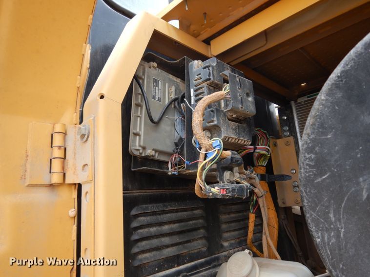 image for item DC2022 2007 Caterpillar 330DL  excavator