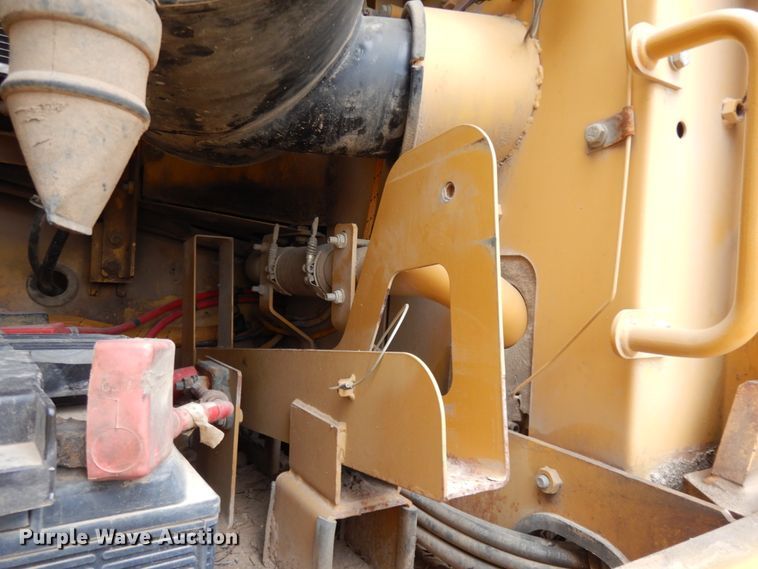 image for item DC2022 2007 Caterpillar 330DL  excavator