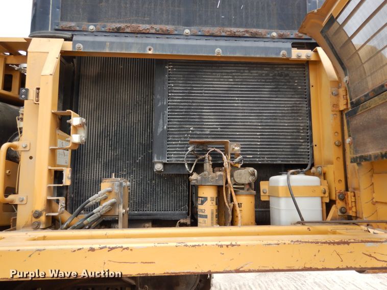 image for item DC2022 2007 Caterpillar 330DL  excavator