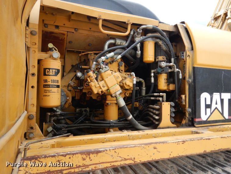 image for item DC2022 2007 Caterpillar 330DL  excavator