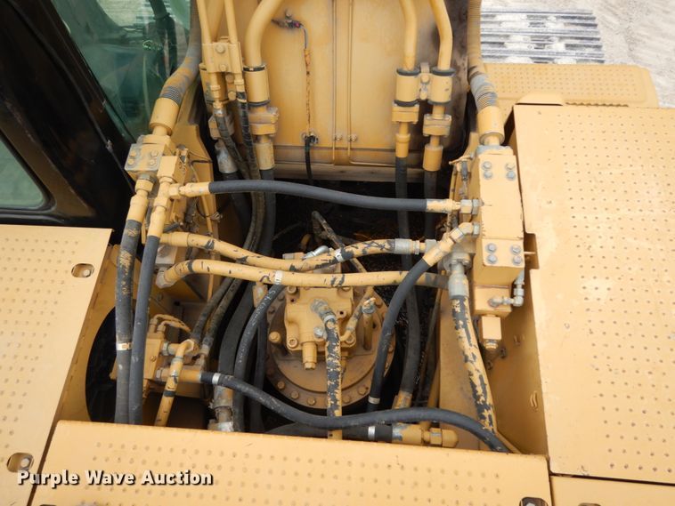 image for item DC2022 2007 Caterpillar 330DL  excavator