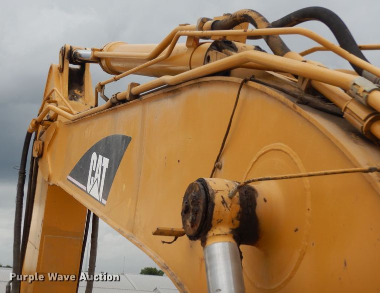 image for item DC2022 2007 Caterpillar 330DL  excavator