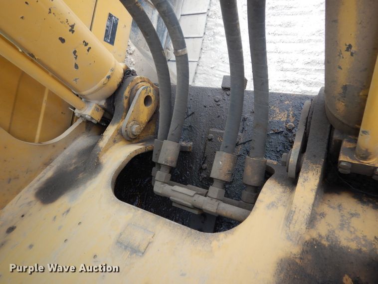 image for item DC2022 2007 Caterpillar 330DL  excavator