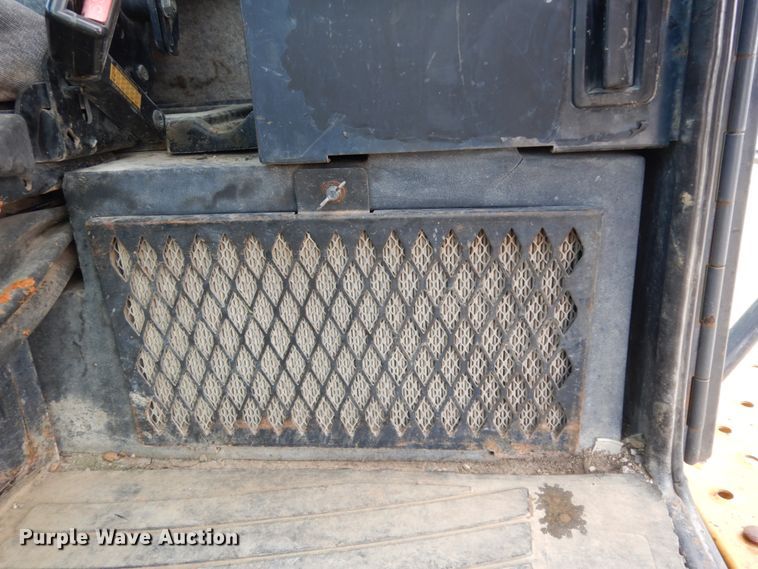 image for item DC2023 2004 John Deere 544J  wheel loader