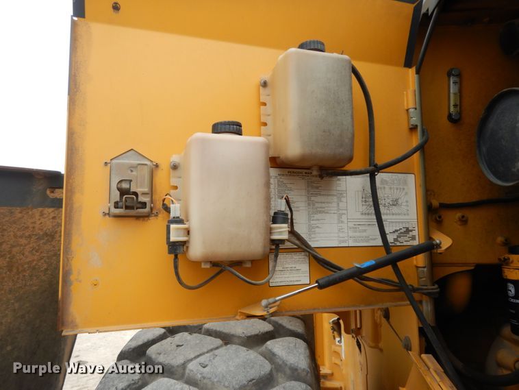 image for item DC2023 2004 John Deere 544J  wheel loader