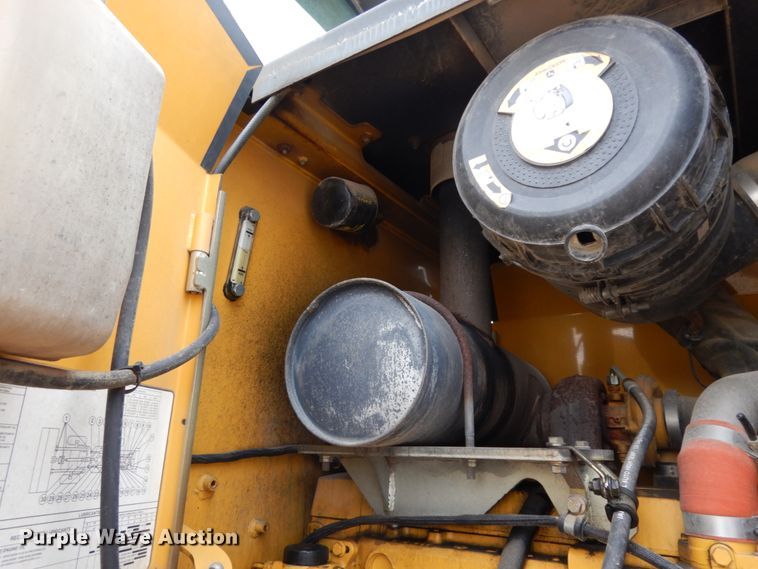 image for item DC2023 2004 John Deere 544J  wheel loader