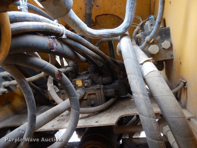 image for item DC2023 2004 John Deere 544J  wheel loader