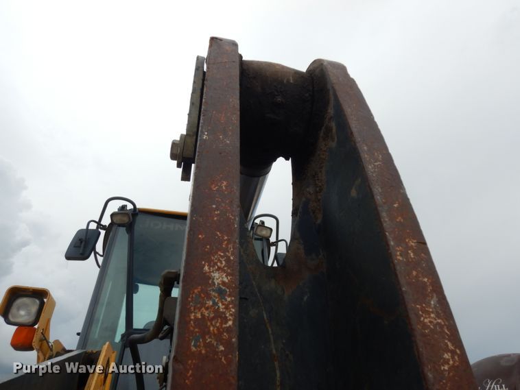 image for item DC2023 2004 John Deere 544J  wheel loader