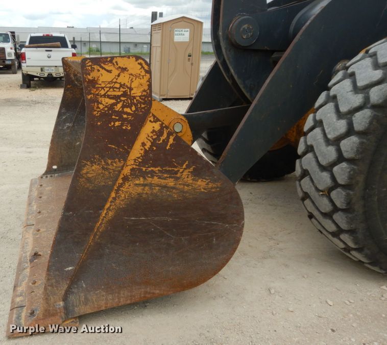 image for item DC2023 2004 John Deere 544J  wheel loader