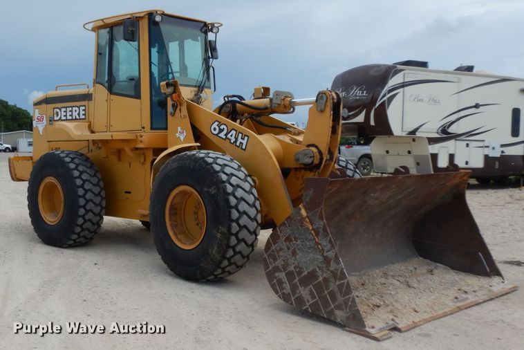 image for item DC2024 2000 John Deere 624H  wheel loader