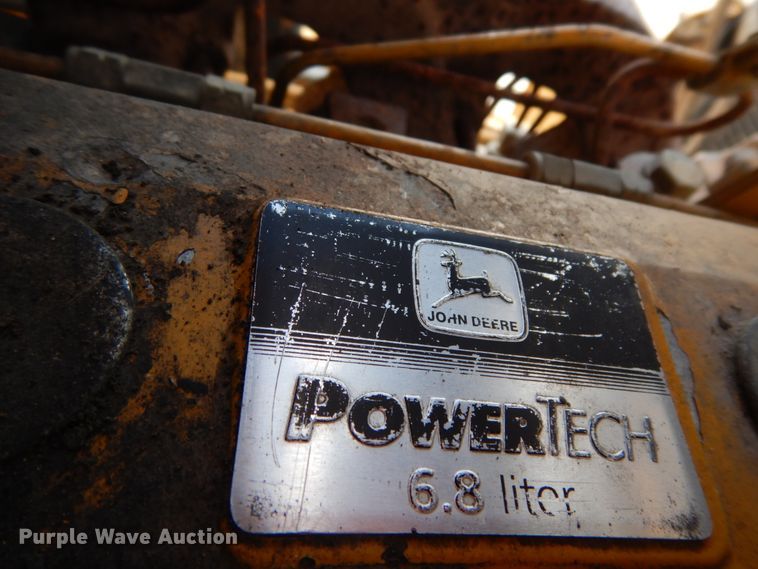 image for item DC2024 2000 John Deere 624H  wheel loader