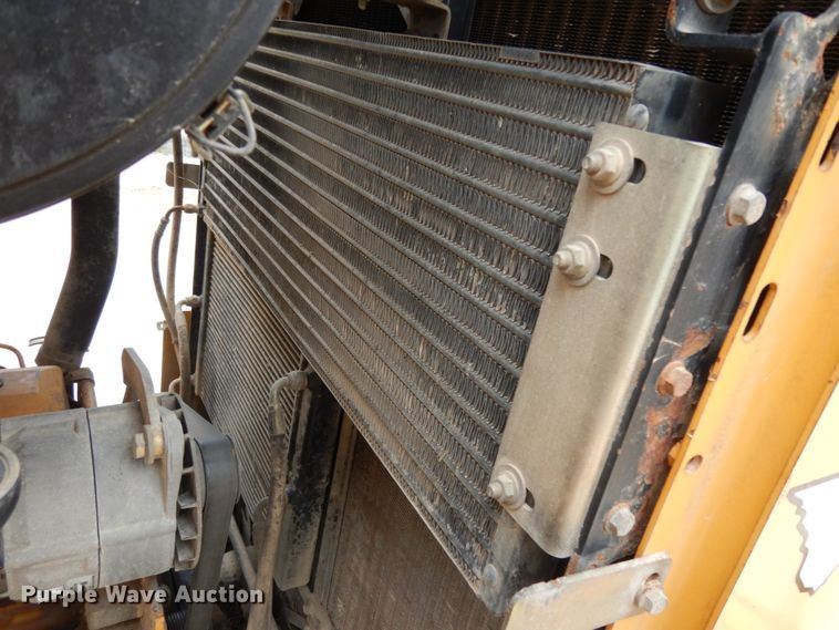 image for item DC2024 2000 John Deere 624H  wheel loader