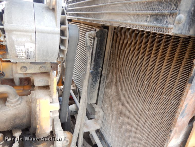 image for item DC2024 2000 John Deere 624H  wheel loader