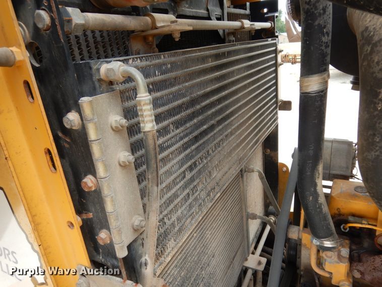 image for item DC2024 2000 John Deere 624H  wheel loader