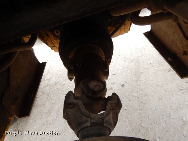 image for item DC2024 2000 John Deere 624H  wheel loader