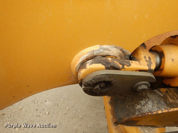 image for item DC2024 2000 John Deere 624H  wheel loader