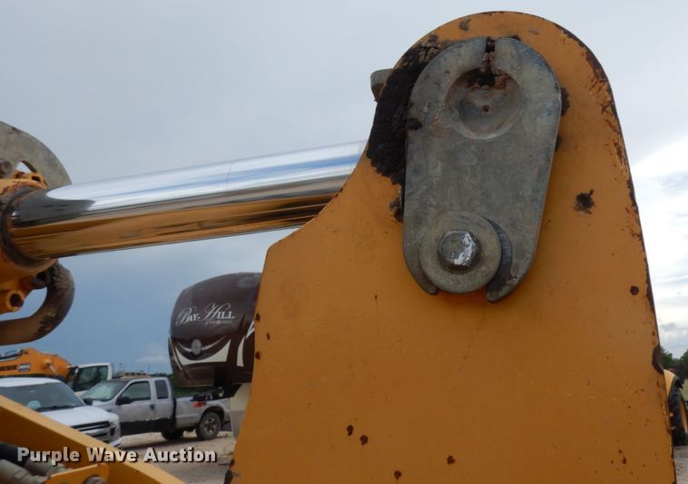 image for item DC2024 2000 John Deere 624H  wheel loader