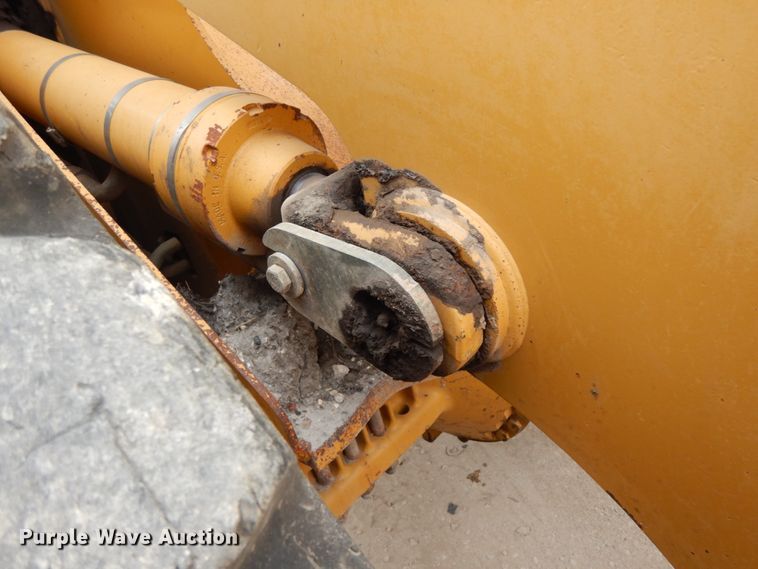 image for item DC2024 2000 John Deere 624H  wheel loader