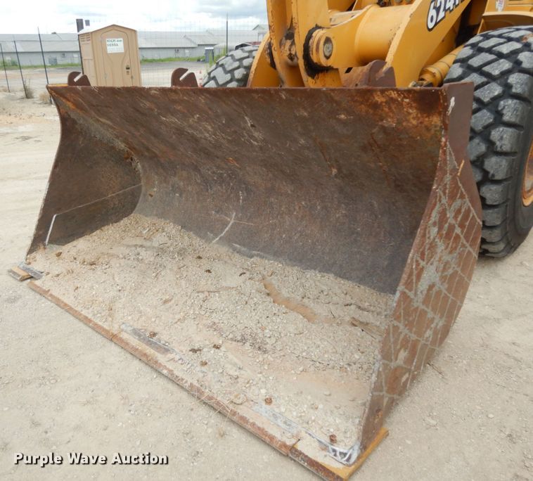 image for item DC2024 2000 John Deere 624H  wheel loader