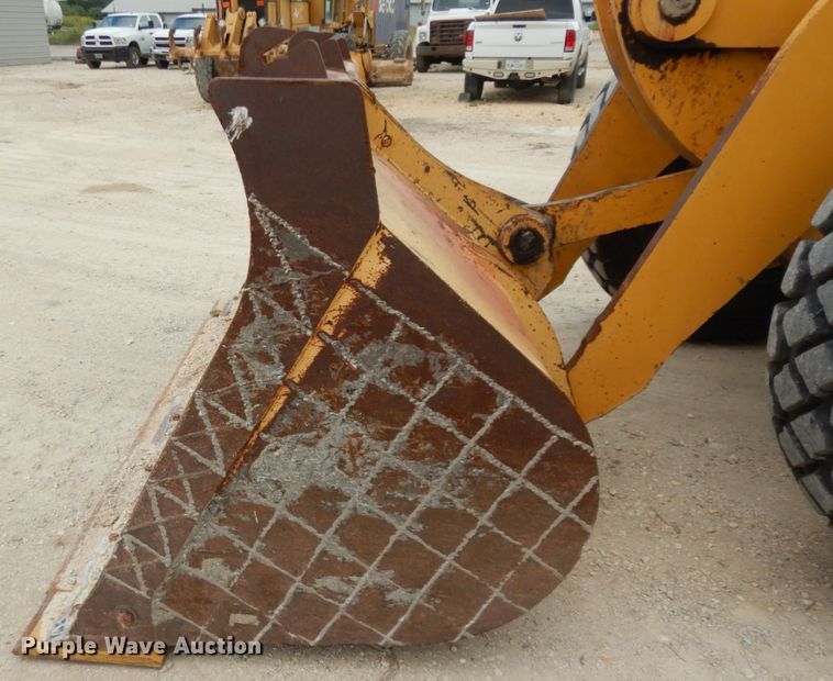 image for item DC2024 2000 John Deere 624H  wheel loader