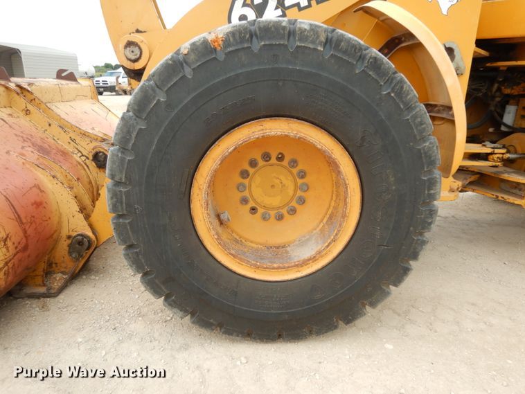 image for item DC2024 2000 John Deere 624H  wheel loader