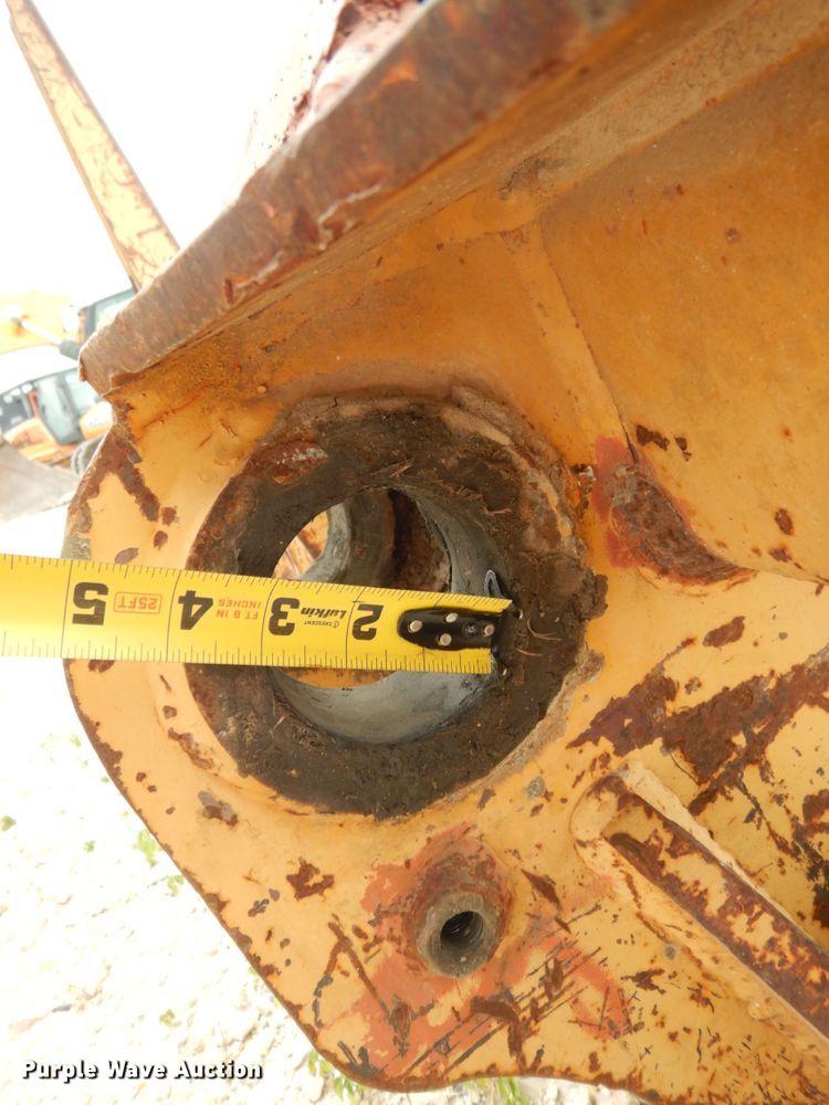 image for item DC2024 2000 John Deere 624H  wheel loader