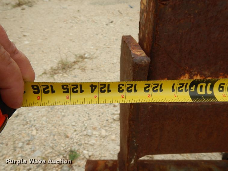 image for item DC2024 2000 John Deere 624H  wheel loader