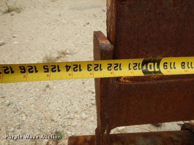 image for item DC2024 2000 John Deere 624H  wheel loader