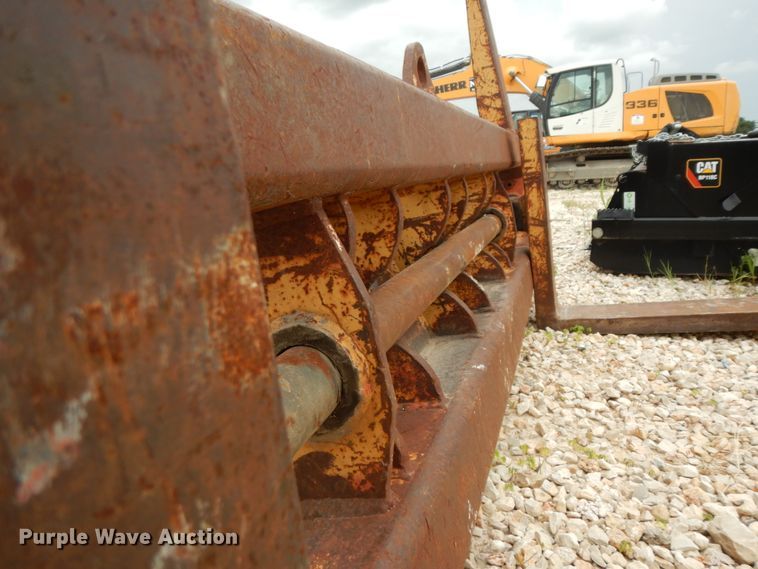 image for item DC2024 2000 John Deere 624H  wheel loader