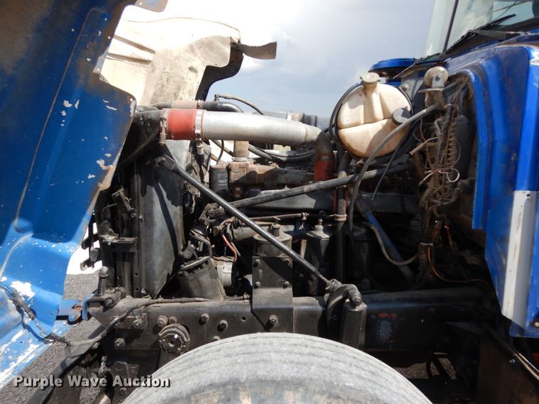 image for item DC2028 1993 Mack RD688S  dump truck