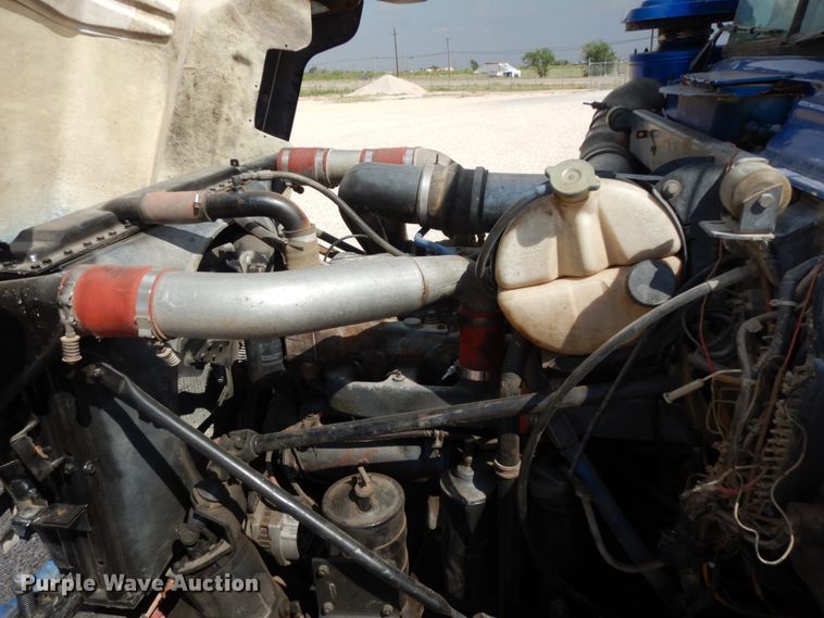 image for item DC2028 1993 Mack RD688S  dump truck