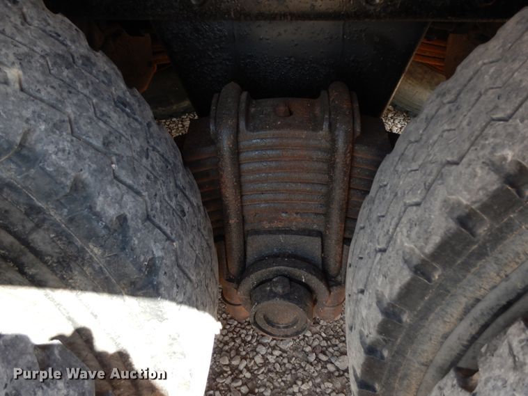 image for item DC2028 1993 Mack RD688S  dump truck