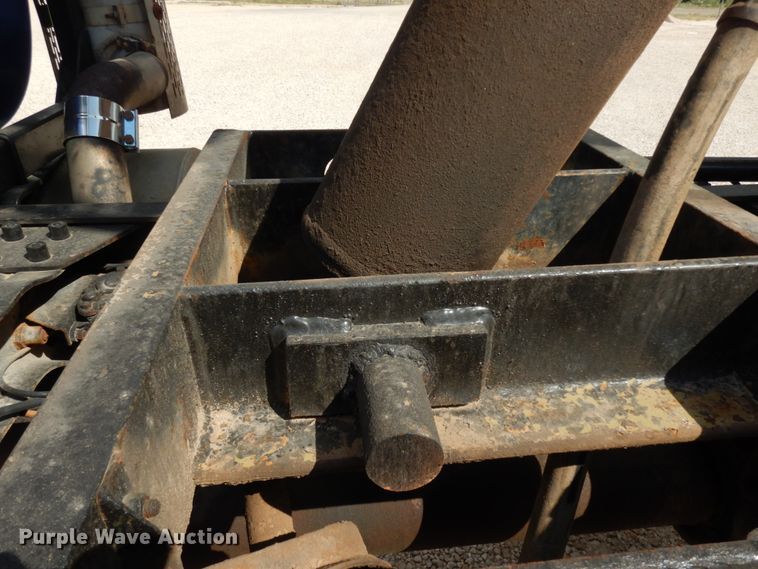 image for item DC2028 1993 Mack RD688S  dump truck